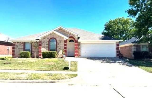 8011 Splitrail Court - 8011 Splitrail Court, Arlington, TX 76002