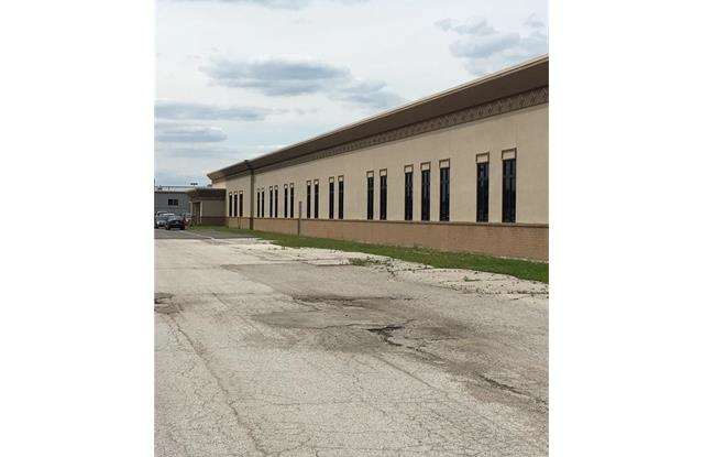 1905 East Edwardsville Road - 1905 East Edwardsville Road, Wood River, IL 62095
