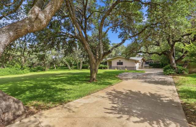 100 FLEETWOOD DR Gallery 1