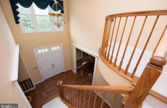 25871 MCKINZIE LANE Gallery 3