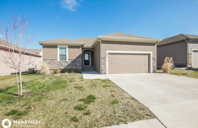 206 Northeast Katie Court - 206 Northeast Katie Court, Grain Valley, MO 64029