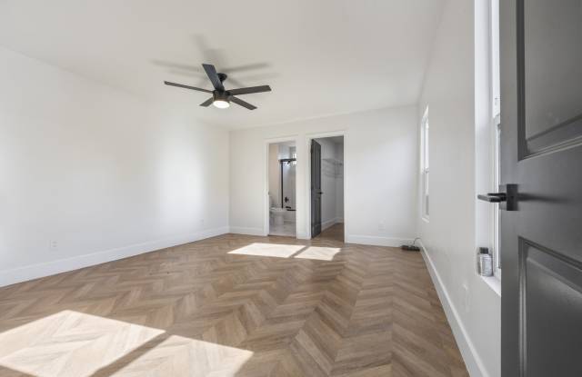 5916 Walnut Avenue photos photos