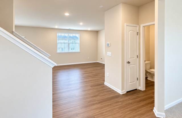 BRAND-NEW 4-BEDROOM HOME IN LYNDON | MODERN FINISHES + FLEX SPACE Gallery 3
