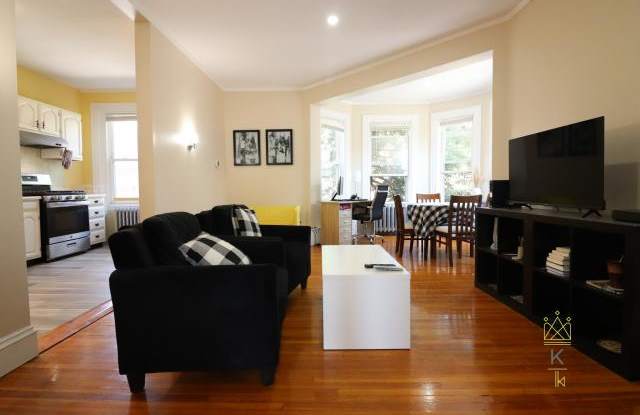 105 Longwood Ave. Gallery 3