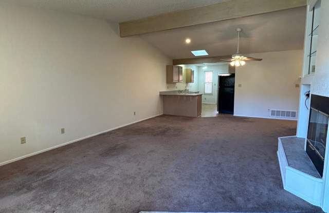 1331 East Parkway Drive - 1 Gallery 2