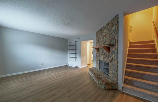 Spacious 2-Bedroom, 2.5-Bath Townhome in Greensboro Gallery 4