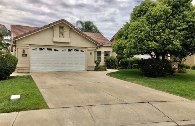 5012 Shorebird Dr - 5012 Shorebird Drive, Bakersfield, CA 93312