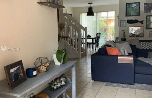 12525 SW 124th Ct Gallery 4