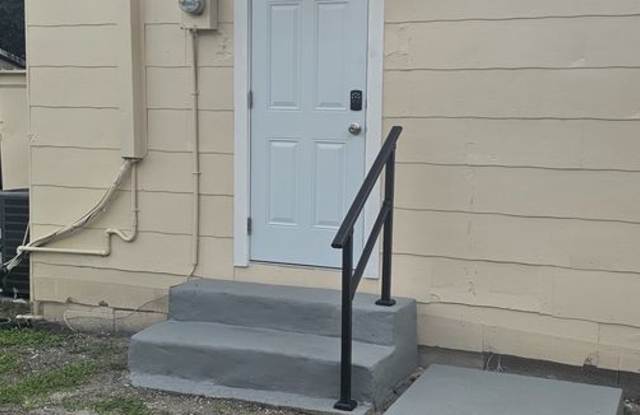 1 bedroom 1 bath home Gallery 4