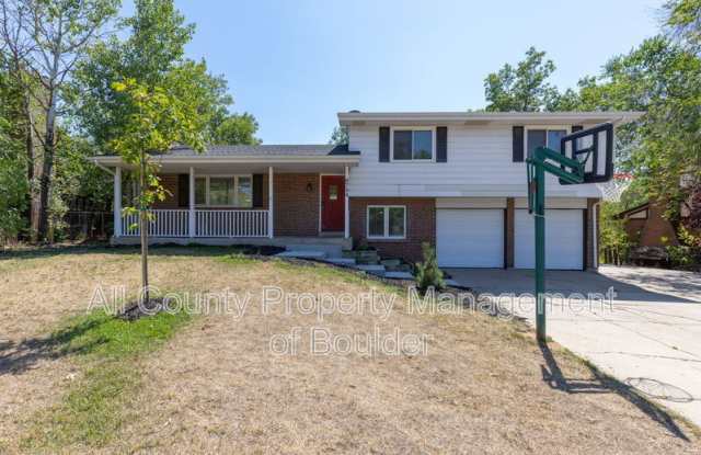4734 Essex Ct photos photos
