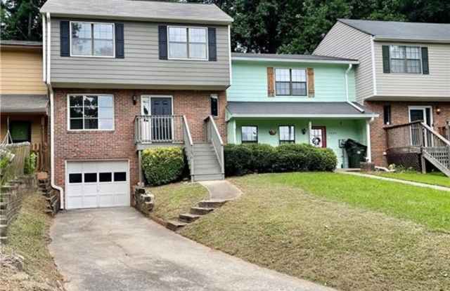 7050 Sand Wedge Circle NW - 7050 Sand Wedge Circle, Kennesaw, GA 30144