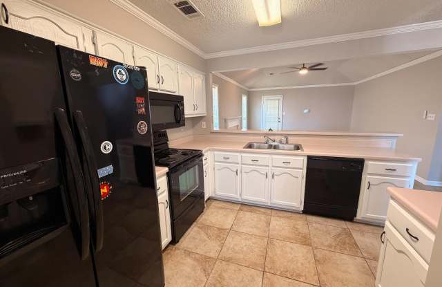 9040 PEPPER HOLLOW Cv Gallery 4