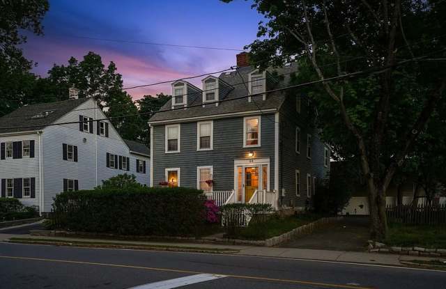 Charming Wakefield Single Family Rental Gallery 1