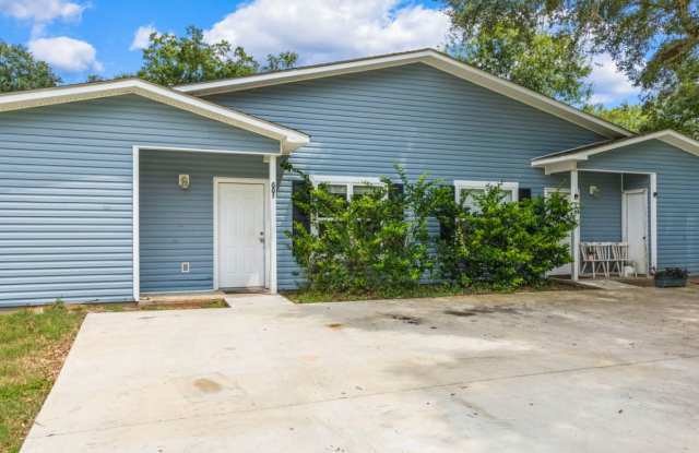 601 S Cedar St photos photos