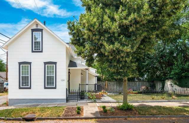1091 S Washington Avenue photos photos