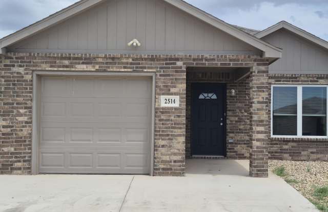 2514 N Ave O photos photos
