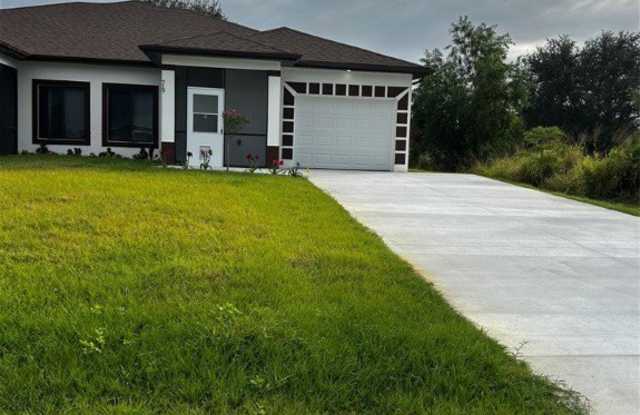 719 Harry Avenue S photos photos