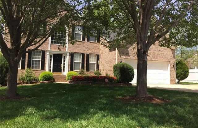 12112 Windfall Place - 12112 Wind Fall Pl, Mecklenburg County, NC 28134