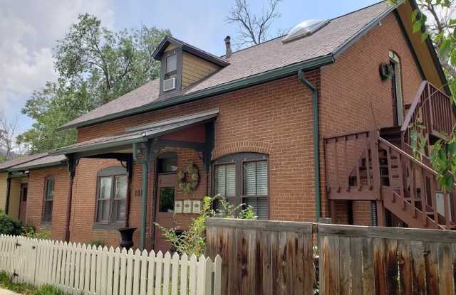 One Bedroom Apartment For Rent Near Pearl Street Mall photos photos