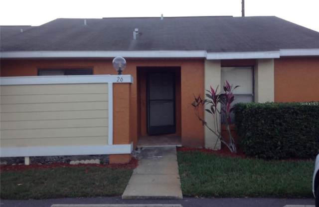 26 SILVER PARK CIRCLE - 26 Silver Park Circle, Buenaventura Lakes, FL 34743