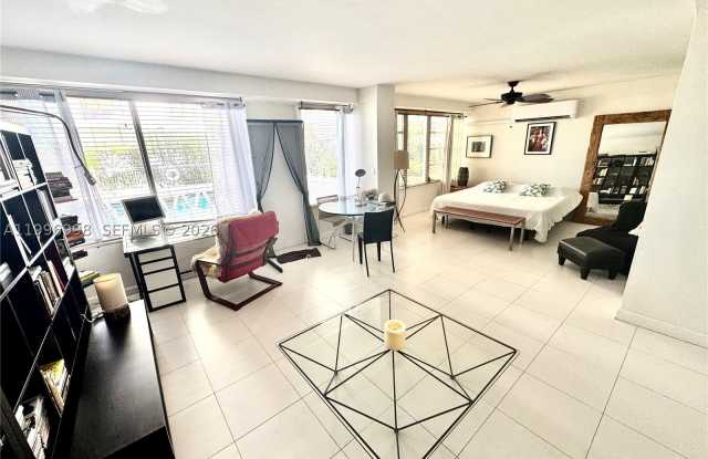 1430 Brickell Bay Dr. photos photos