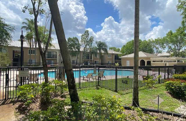 1700 Crestwood Ct S Gallery 2