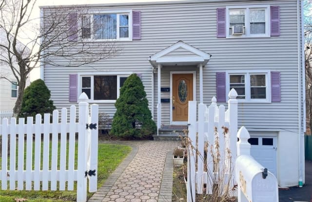 550 Fourth Street - 550 4th Street, Mamaroneck, NY 10543