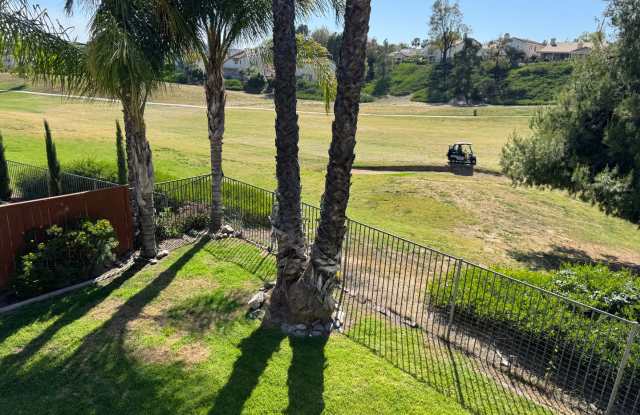 Spacious Temeku Hills 4 Bedroom Home Next to Golf Course with Beautiful Fairway Views Gallery 4