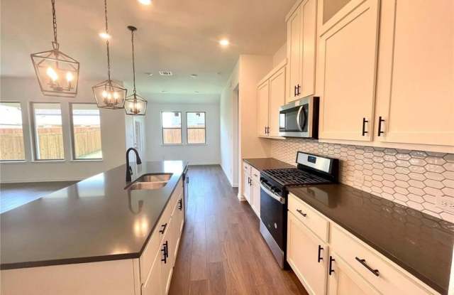 1220 Caprock Drive Gallery 2