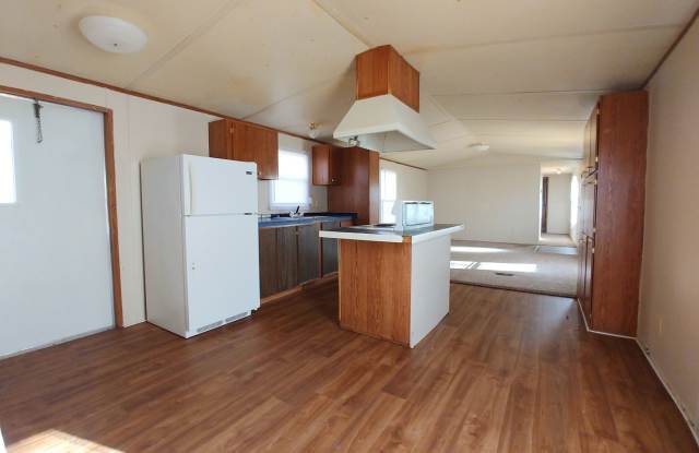 Kent's Rental - 1302 SP Gallery 4