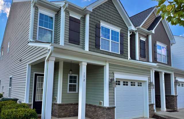 Spacious End-Unit Townhome with Garage in Garner Gallery 3