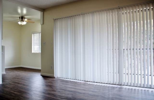 Large 2 Bed, 1 Bath in Beautiful Mission Hills with GORGEOUS Canyon Views! photos photos