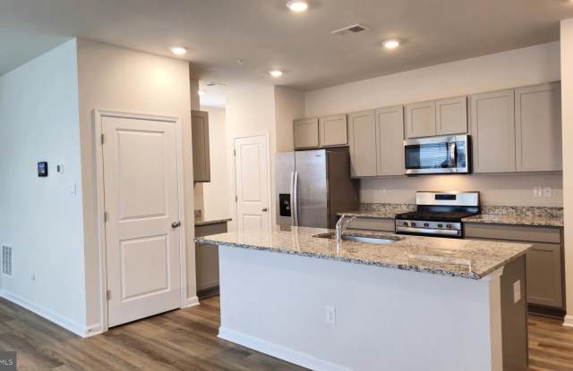 717 PICKEREL Place Gallery 2