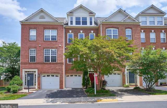 13011 PARK CRESCENT CIRCLE - 13011 Park Crescent Circle, McNair, VA 20171