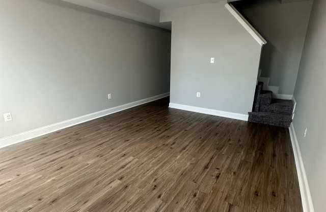 1508 N Montford Ave Gallery 2