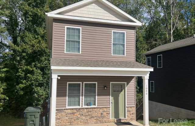 1086 20th Street NE photos photos