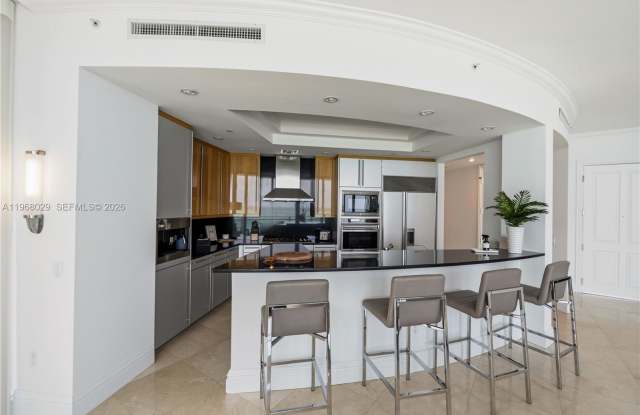 10295 Collins Avenue photos photos