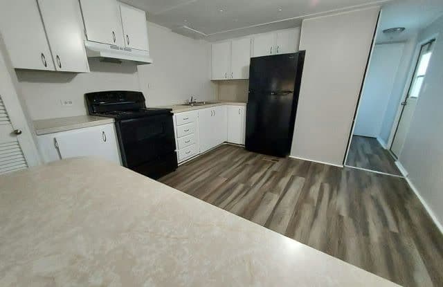 213 48th Ave. West - 213 48th Avenue West, South Bradenton, FL 34207