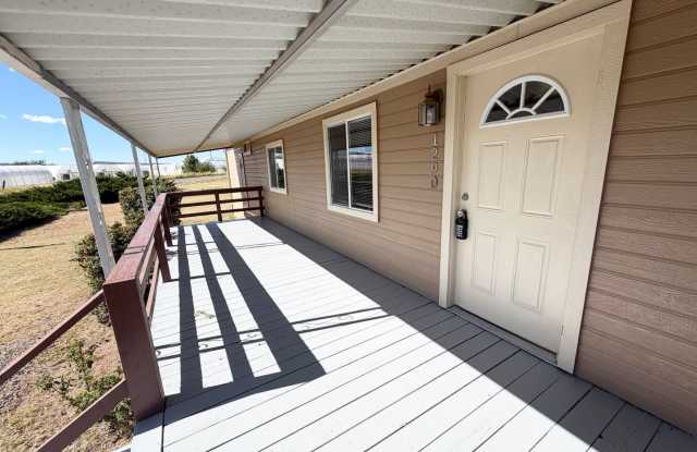 Adorable Country Home Available Now! Gallery 1