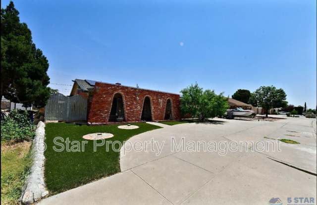 9125 W H Burges Dr !! Gallery 1