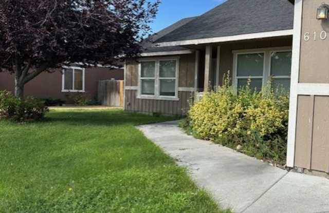 3 Bedroom House for rent photos photos