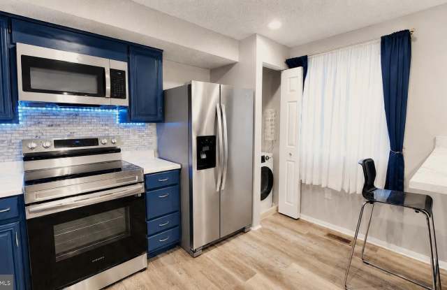 19105 WILLOW SPRING Drive Gallery 3
