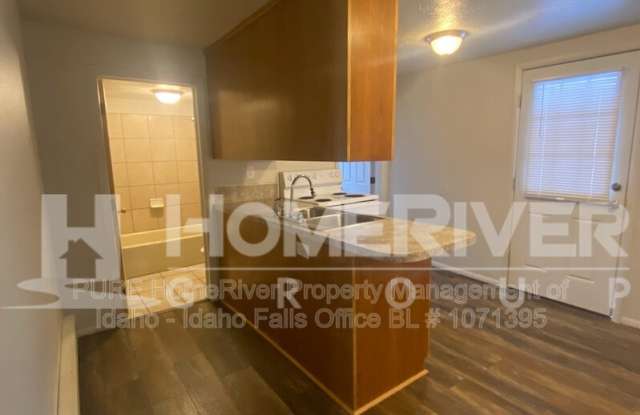 1350 Lake Ave Gallery 4