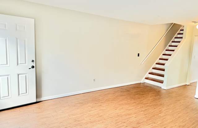 394 Henry Ave Gallery 2