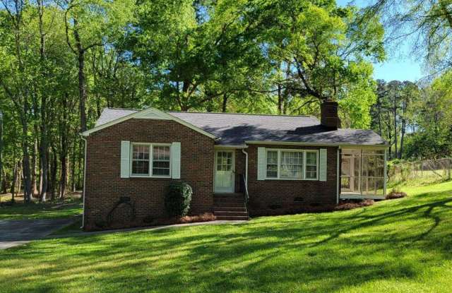 Two bedroom house with large yard in Bel Air Acres!! photos photos