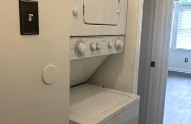 Beautiful 1 Bedroom Apartment Gallery 4