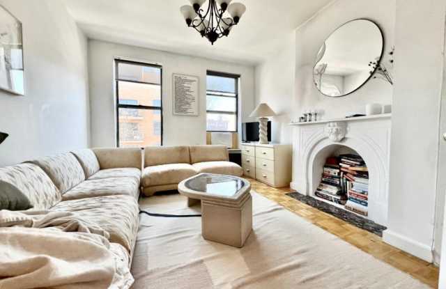 157 INDIA ST. photos photos