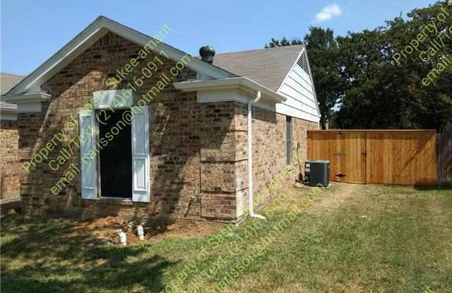 1710 Woodhollow Drive Gallery 3