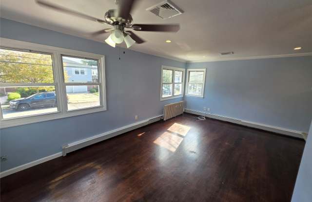 32-23 Plunkett Avenue Gallery 3
