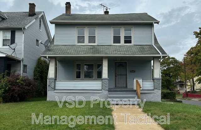 13827 S Parkway Dr photos photos